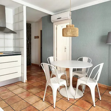 Flats Friends Nave Apartment