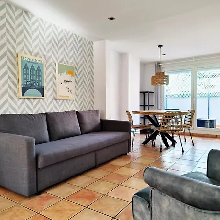 Flats Friends Nave Apartment *