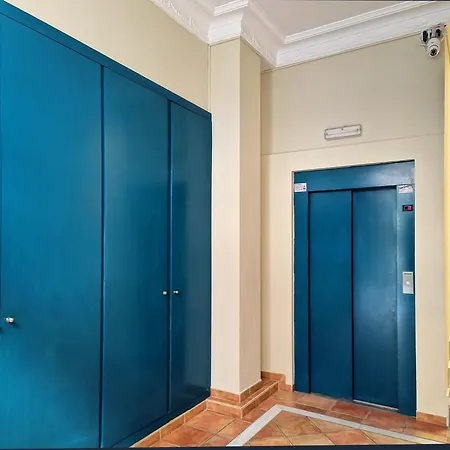 Flats Friends Nave * Valenza